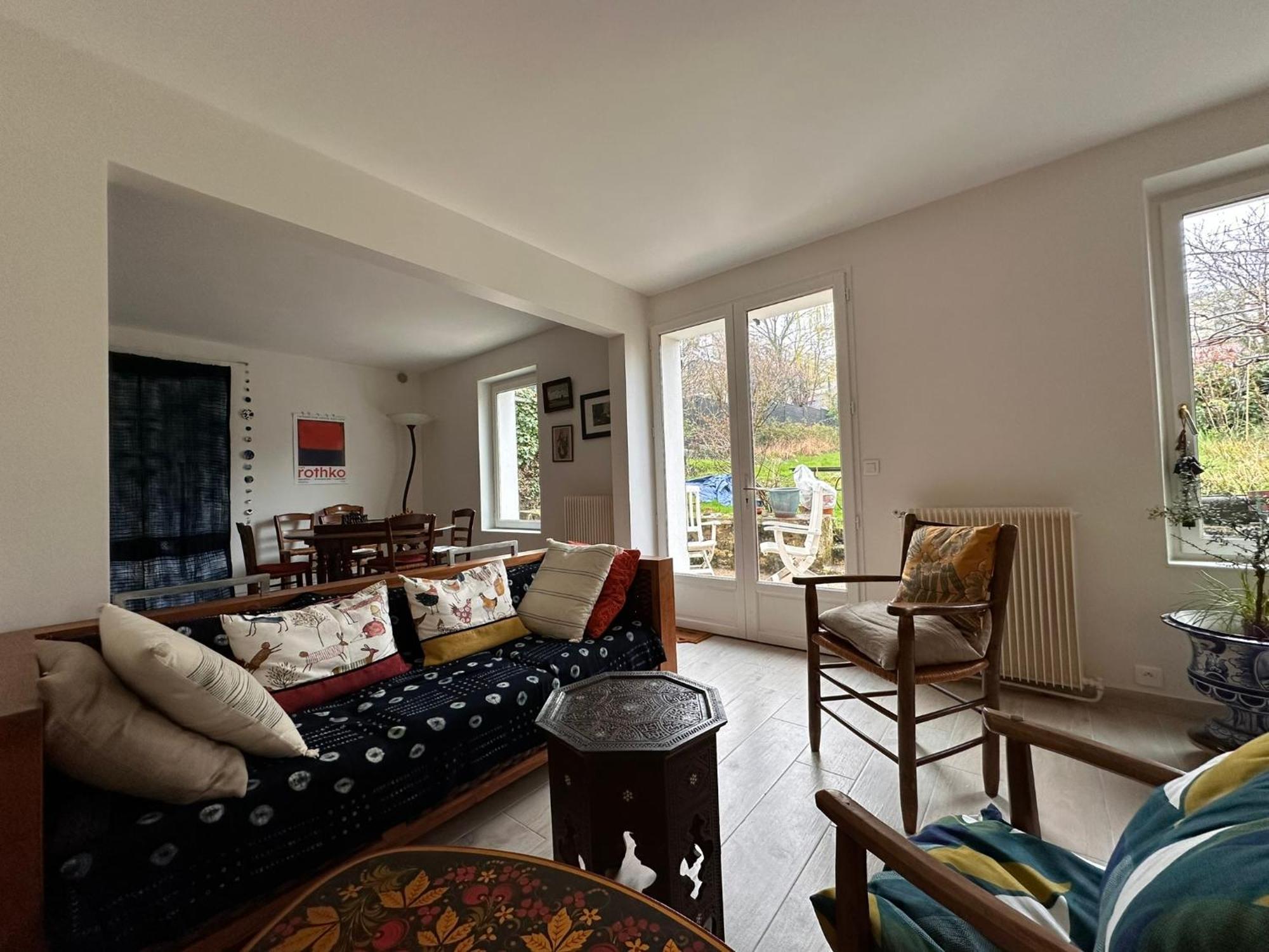 *countryside In Town * Close To Paris* Holiday home Chaville