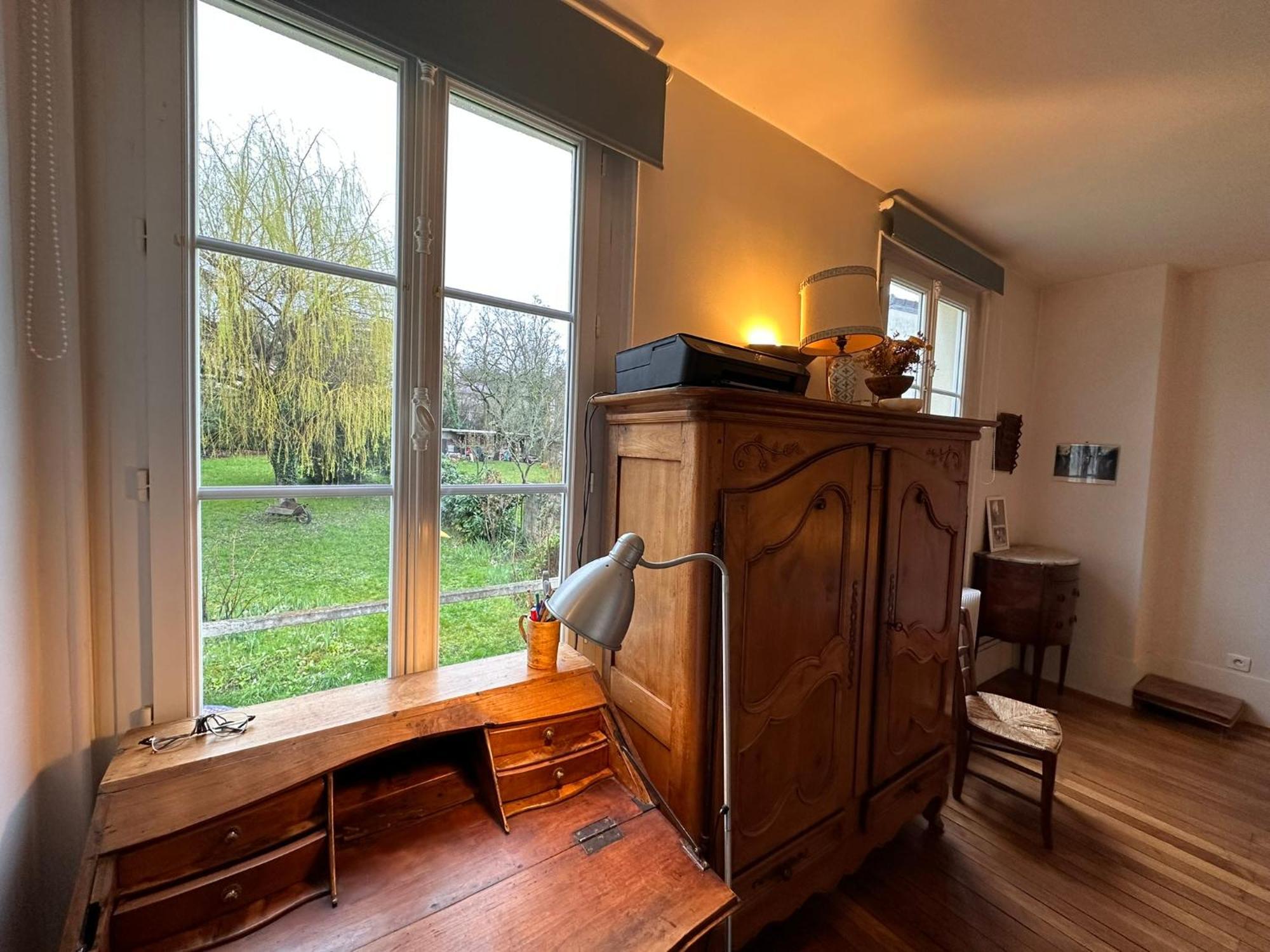 *countryside In Town * Close To Paris* * Chaville